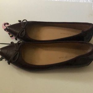 Banana Republic a great brand shoes with minimal used .